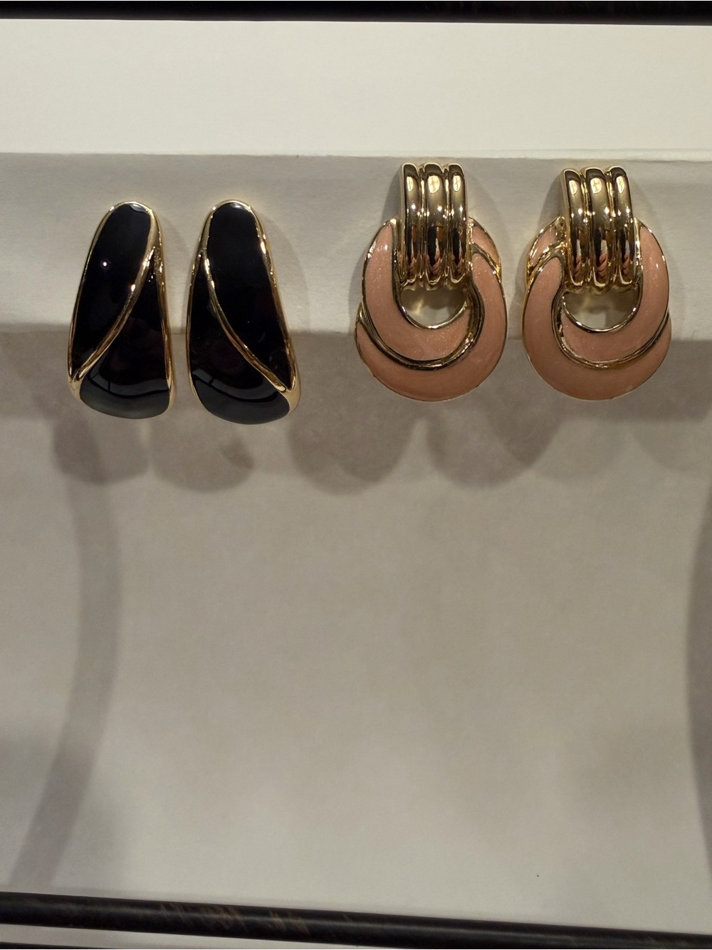 Vintage Trifari clip on earrings